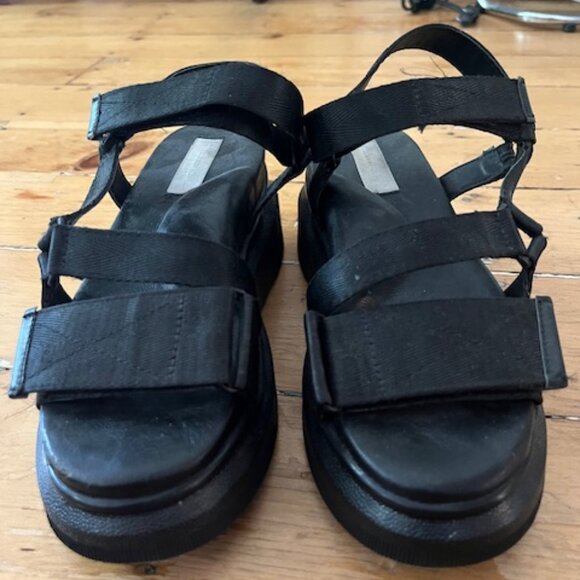 Suzanne Rae Velcro Sandals - Size 36 - Picture 1 of 4